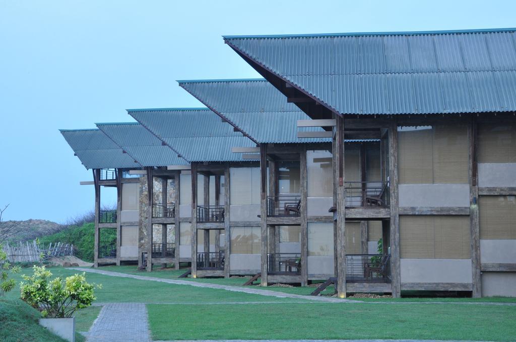 Laya Safari Resorts&Spa Yala Bagian luar foto
