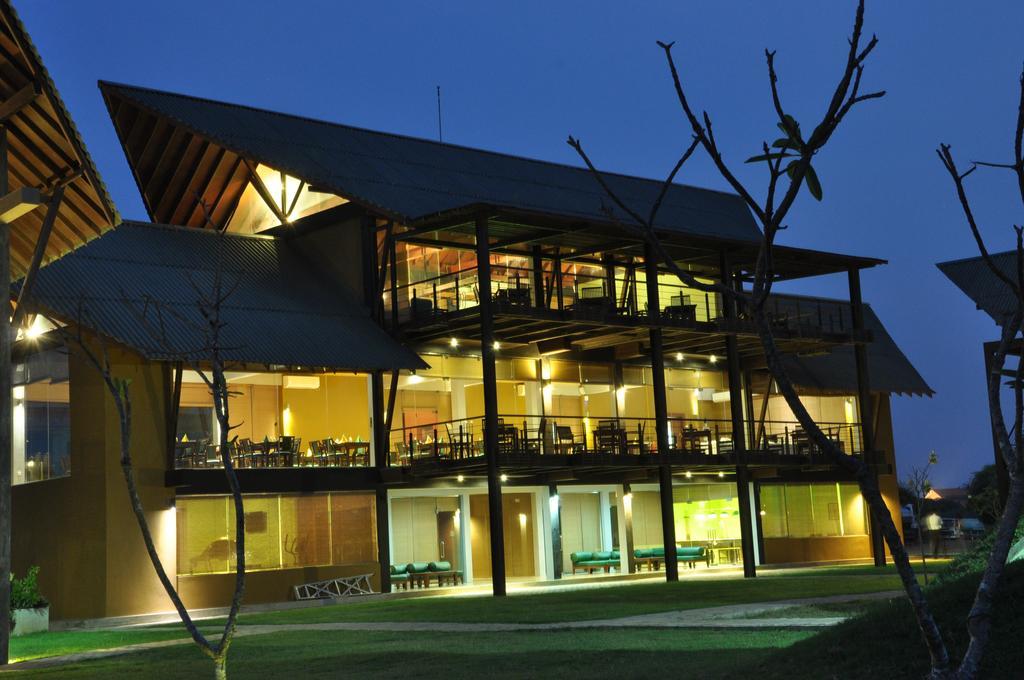 Laya Safari Resorts&Spa Yala Bagian luar foto