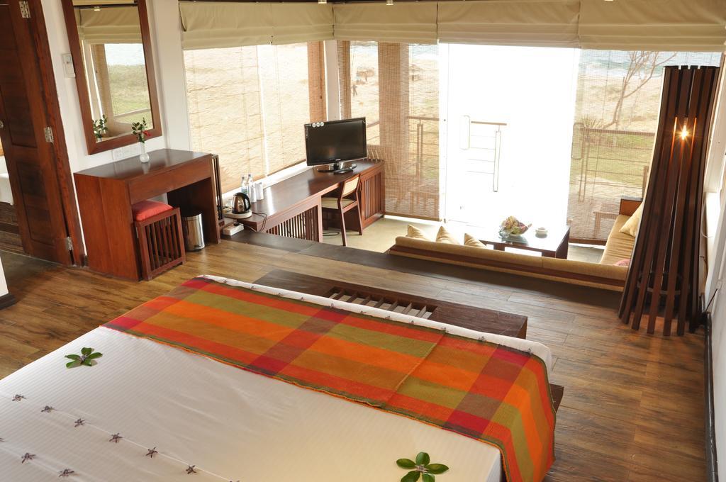 Laya Safari Resorts&Spa Yala Bagian luar foto