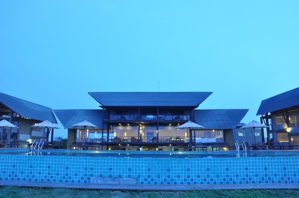 Laya Safari Resorts&Spa Yala Bagian luar foto