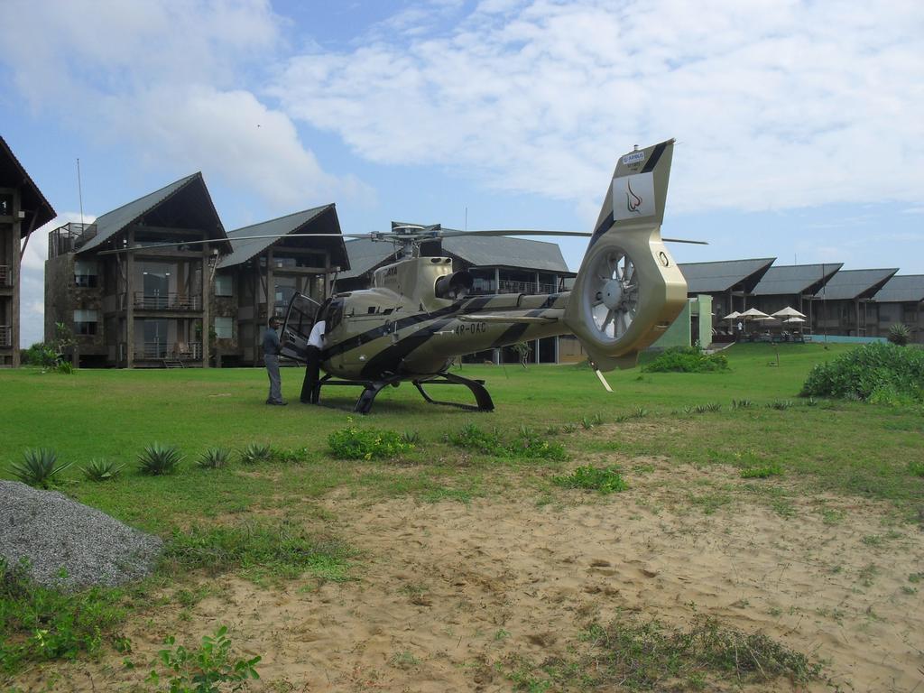 Laya Safari Resorts&Spa Yala Bagian luar foto